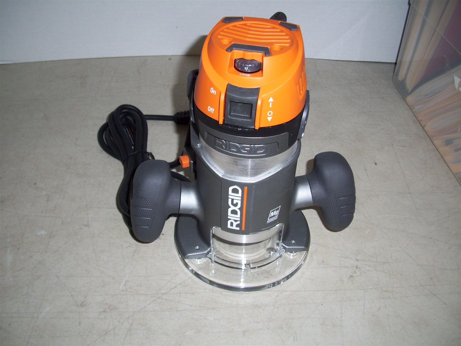 Ridgid R22002 FGixed Base Router 1/2&Prime; 2 HP 11Amp