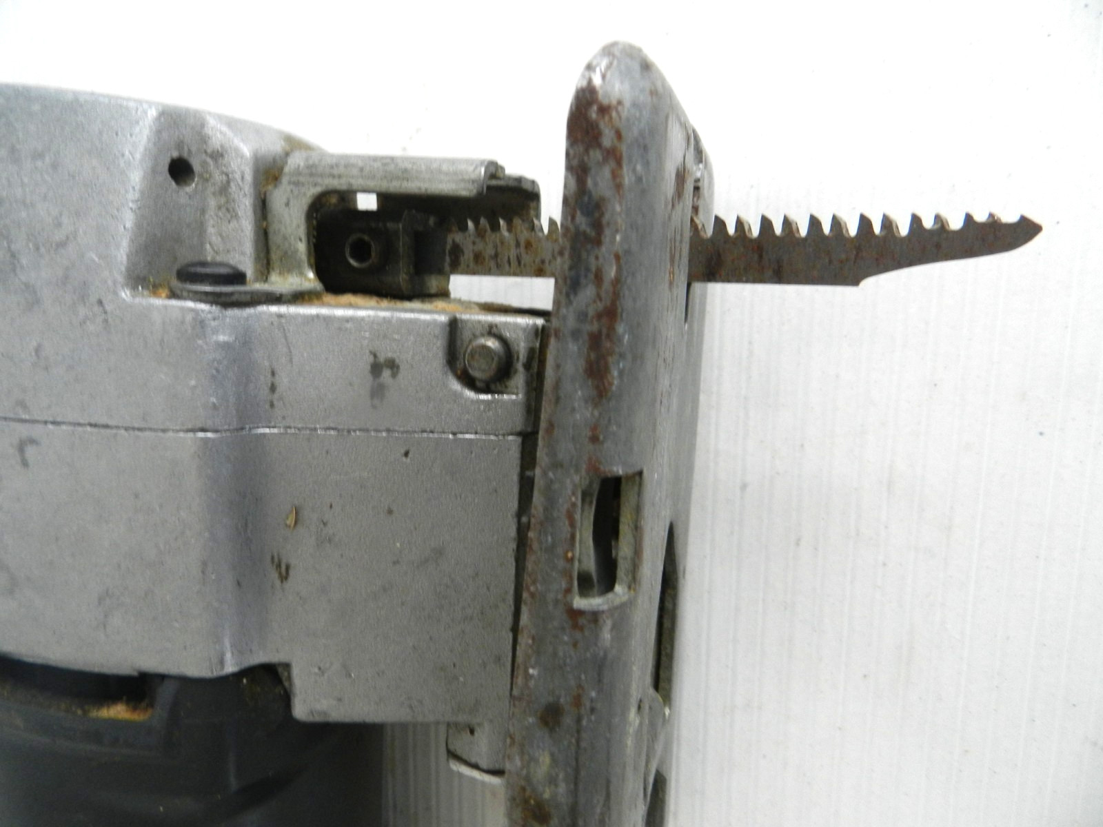 Black &Decker Professional Jig Saw Model 3153/100 4.5 Amps 0-3100 Spm USA+Blades