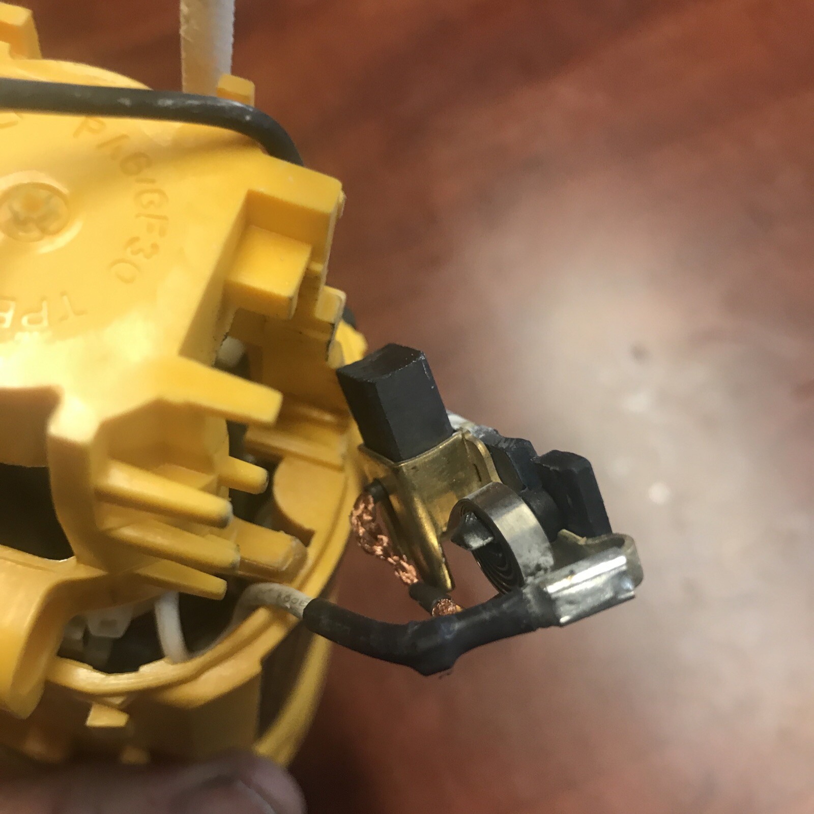 Genuine Part Field Brush Assy DeWalt DWE315 Oscillating Corded Multi Tool Type2