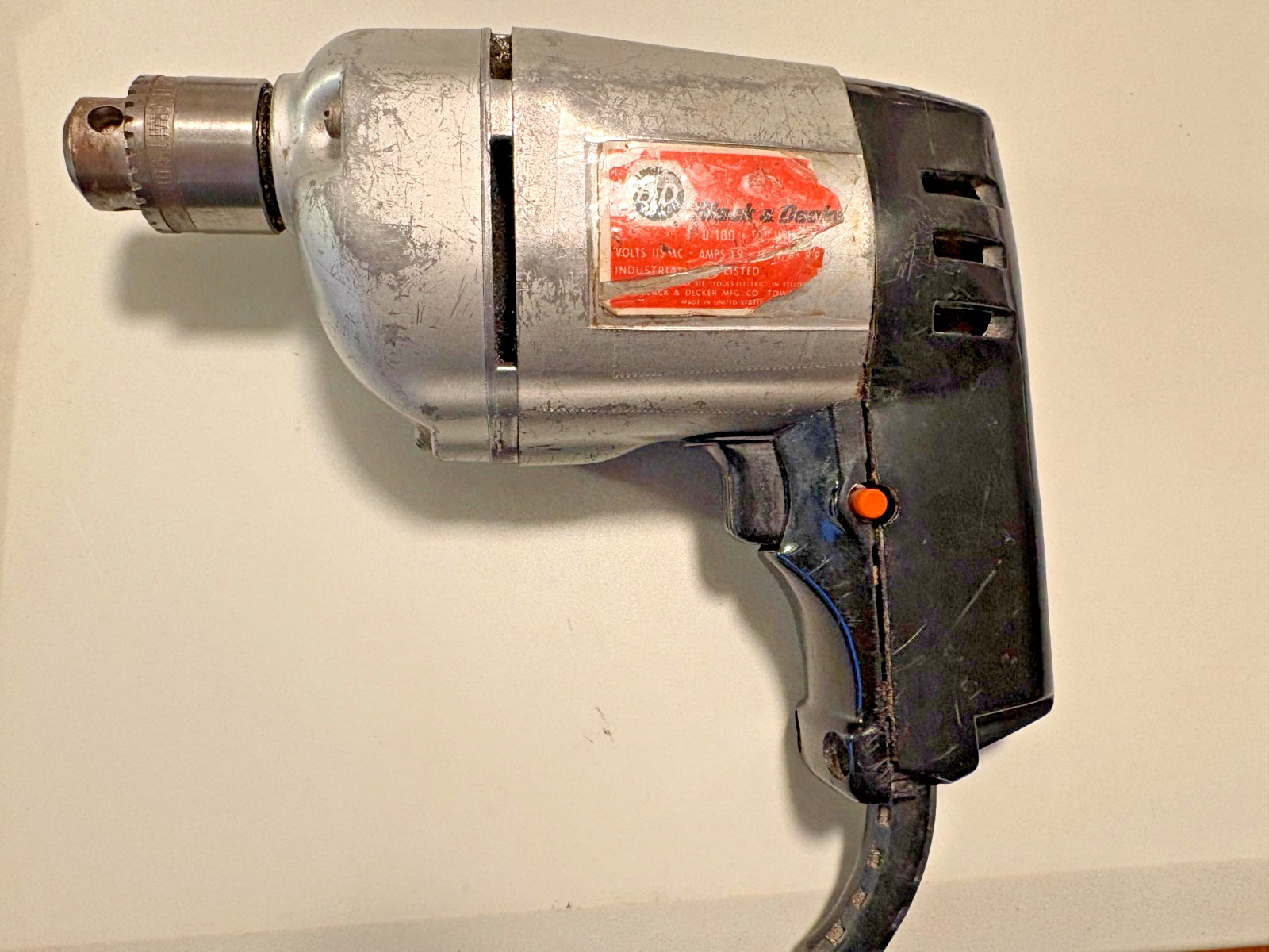 B&D Vintage 1/4&Prime; Corded Utility Drill U100: 1 Speed, 1 Direction-So Designed