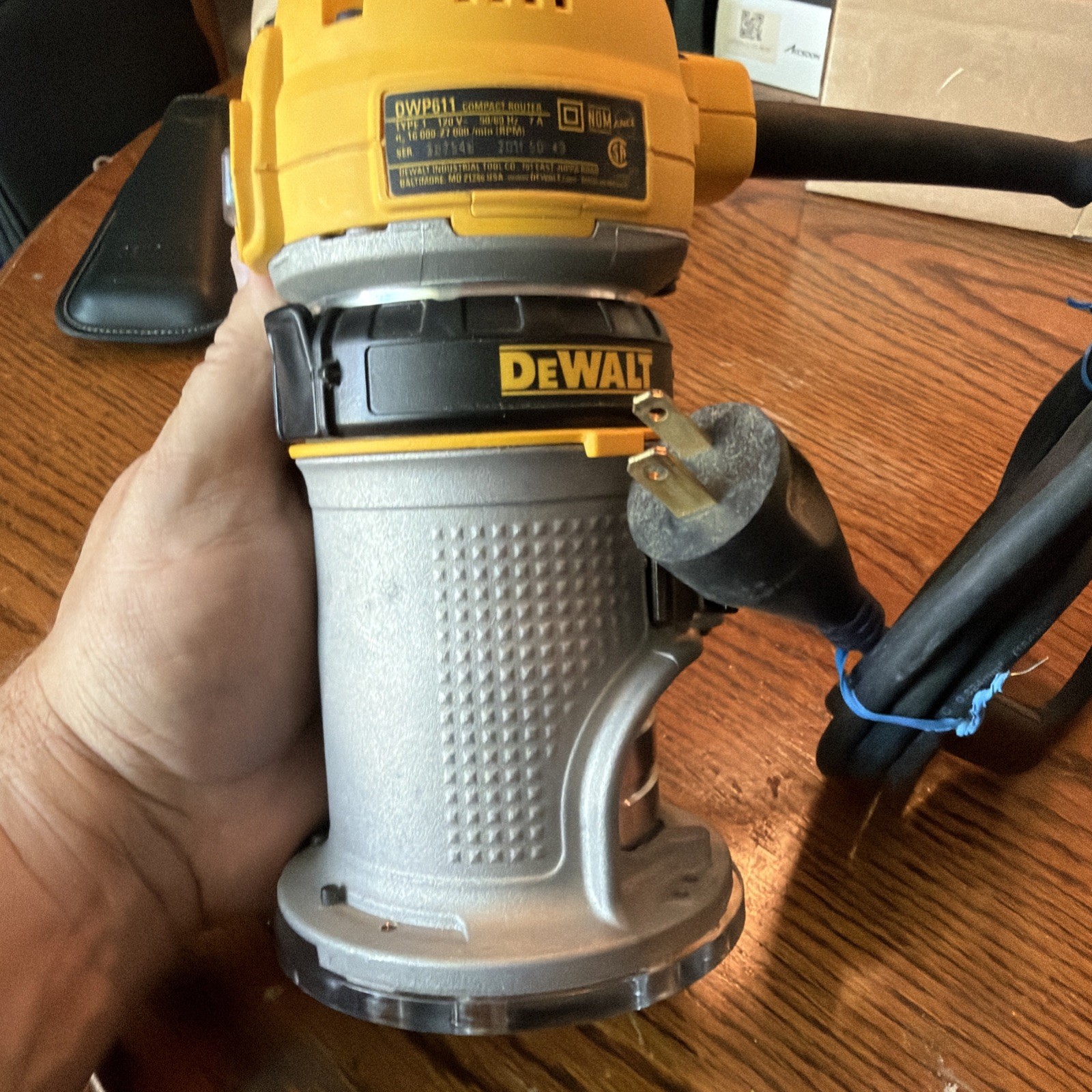 DEWALT DWP611 1.25 HP Max Torque Compact Router