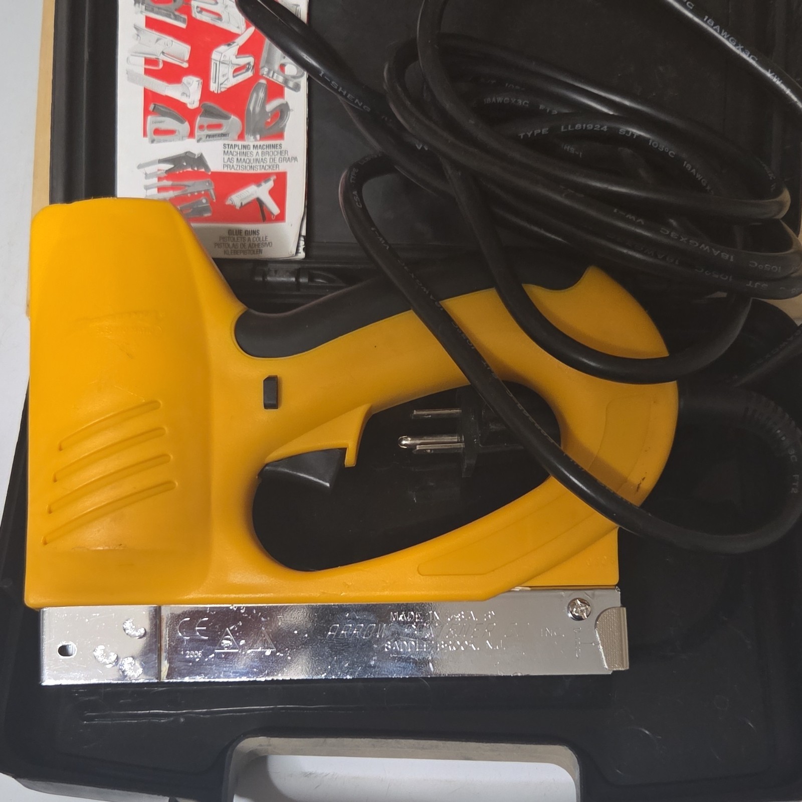 Arrow Fastener Corded Electric Staple Gun Power Tacker w/ Case, 5/8 in