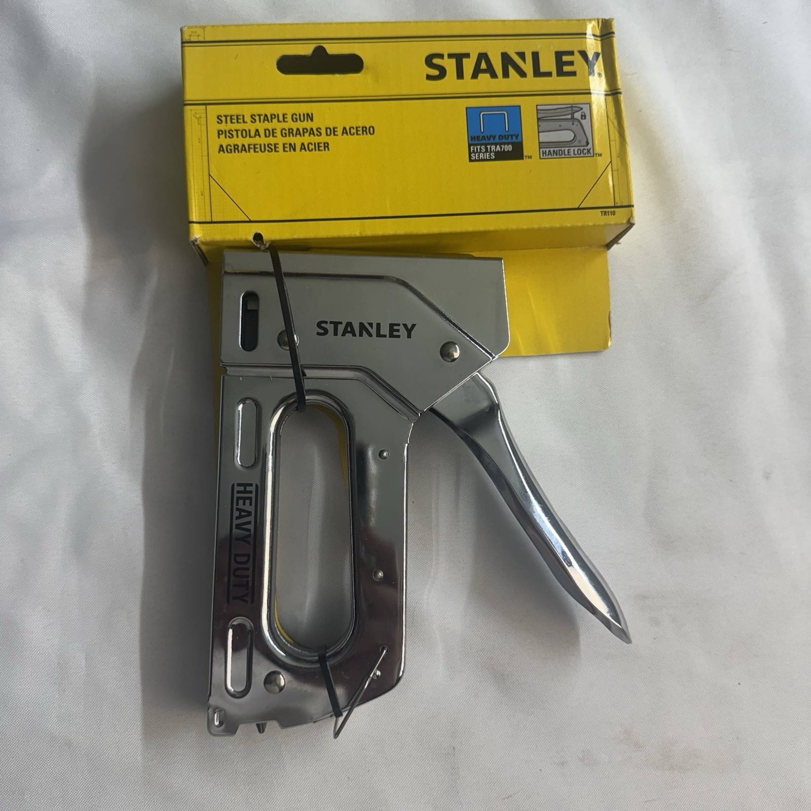 Stanley Staple Gun + 600 Klein Cable Staples Romex Wire Staple Bundle Electric