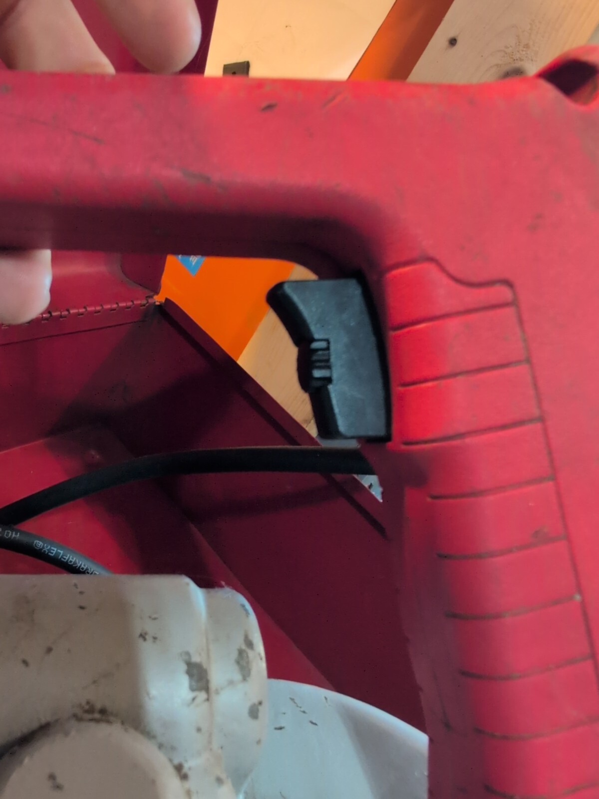 Milwaukee 6230 Heavy Duty Deep Cut Portable Bandsaw 120V – w/ Metal Case