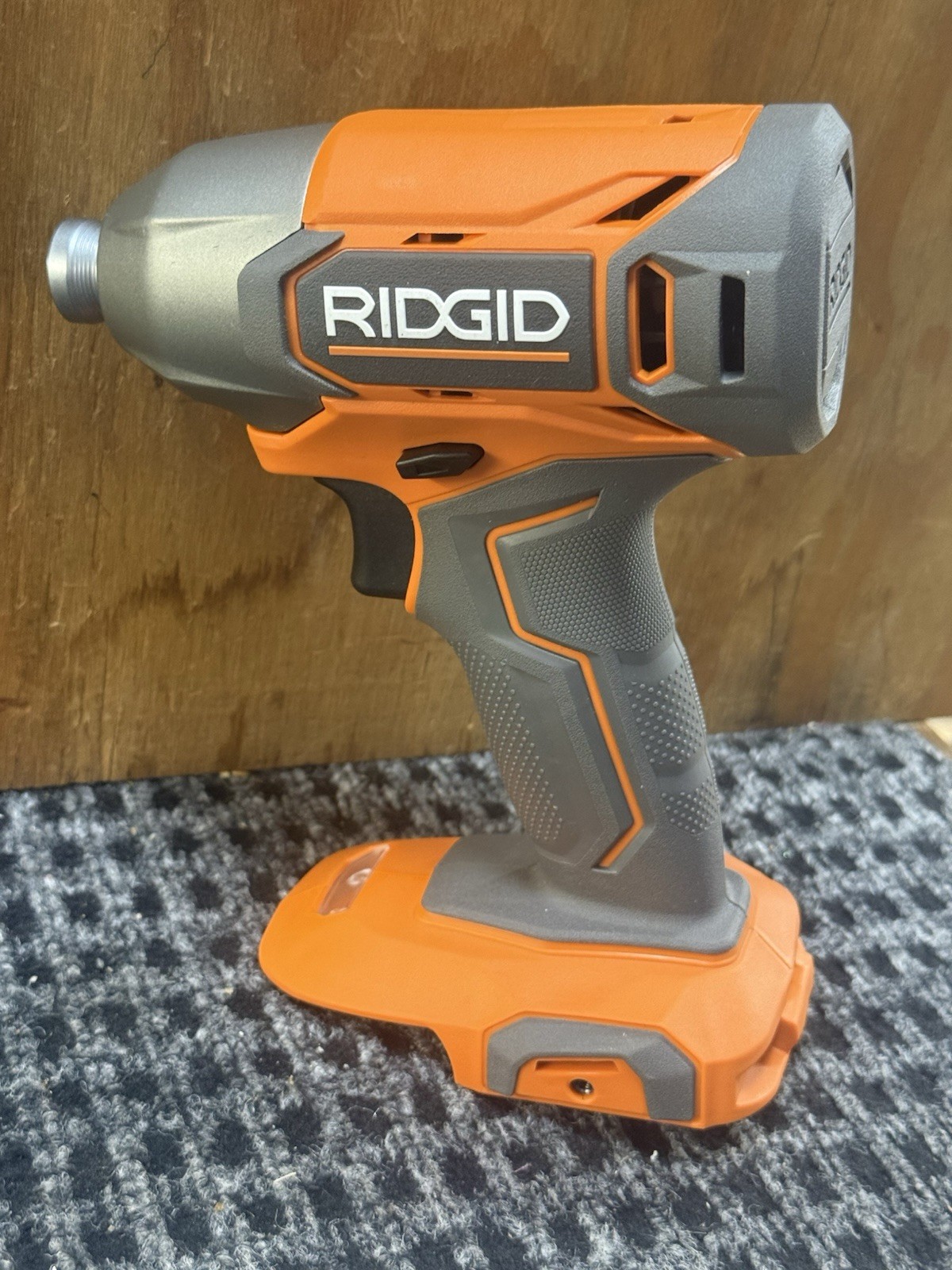 Ridgid 18V Volt 1/4&Prime; Hex Impact Driver R860021 *Tool Only* MINT!!