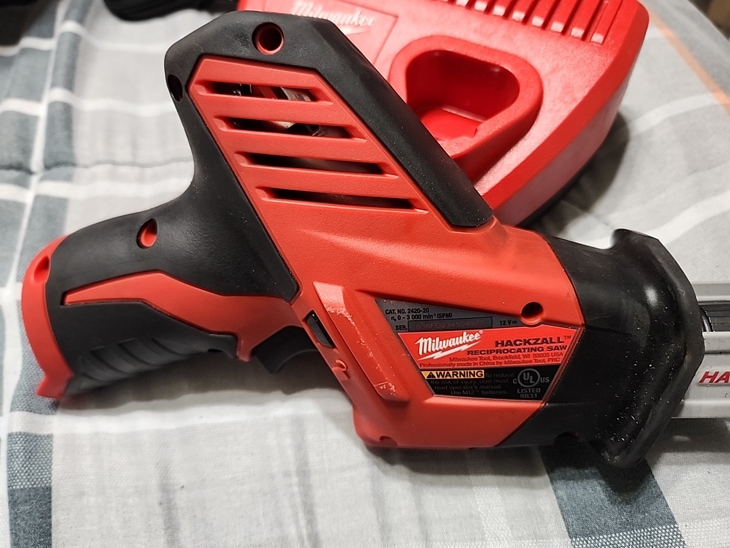 Milwaukee 2420-20 M12 Hackzall Reciprocating Saw Charger NO BATTERY