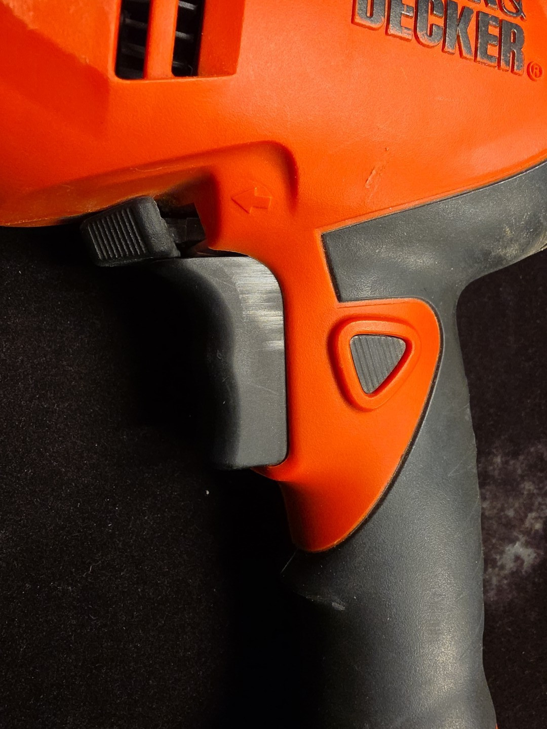 Black and Decker DR220 Corded 3/8&Prime; Variable Speed Drill with Case (No Bits)