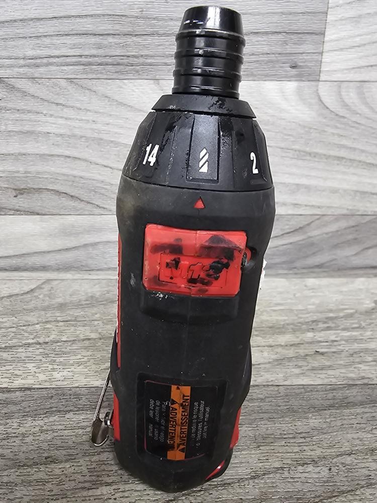 Milwaukee 2401-20 12v M12 1/4&Prime; Hex Screwdriver (Tool Only) (A1D027835)