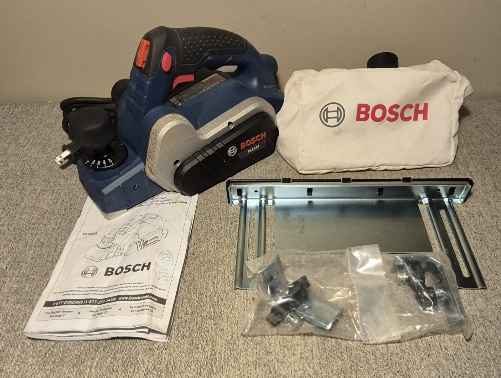 Bosch PL1632 Electric Hand Plane In Excellent Condition