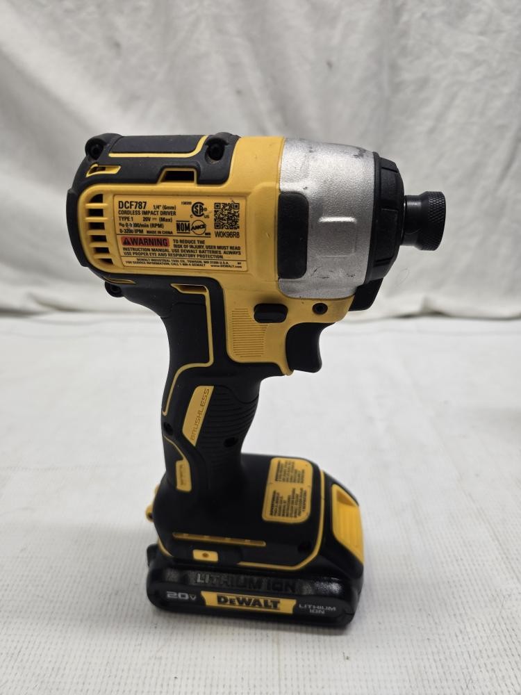 DEWALT DCF787/DCD777 (P31021448)