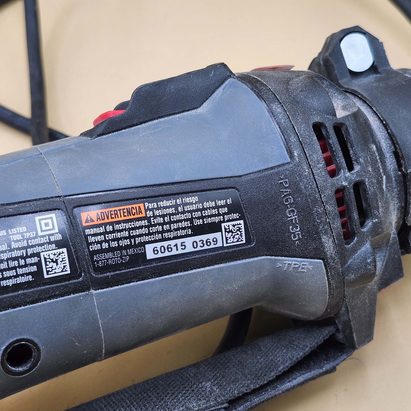 Rotozip RotoSaw SS560VSC Corded Spiral Saw Kit – 120 V 6 Amps 30,000 RPM