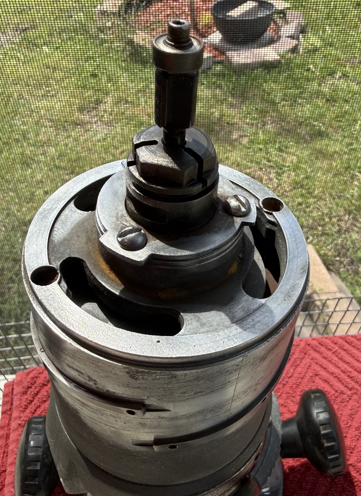VINTAGE PORTER CABLE ROUTER MOTOR AND BASE MODEL NO. 5504 – AS PICTURED