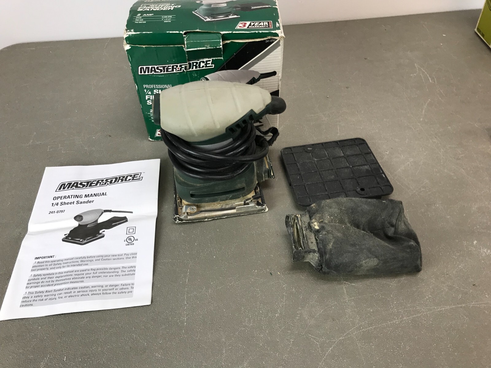 Master Force 2 Amp 1/4 Sheet Sander 241-0797 with Box & Instructions – working