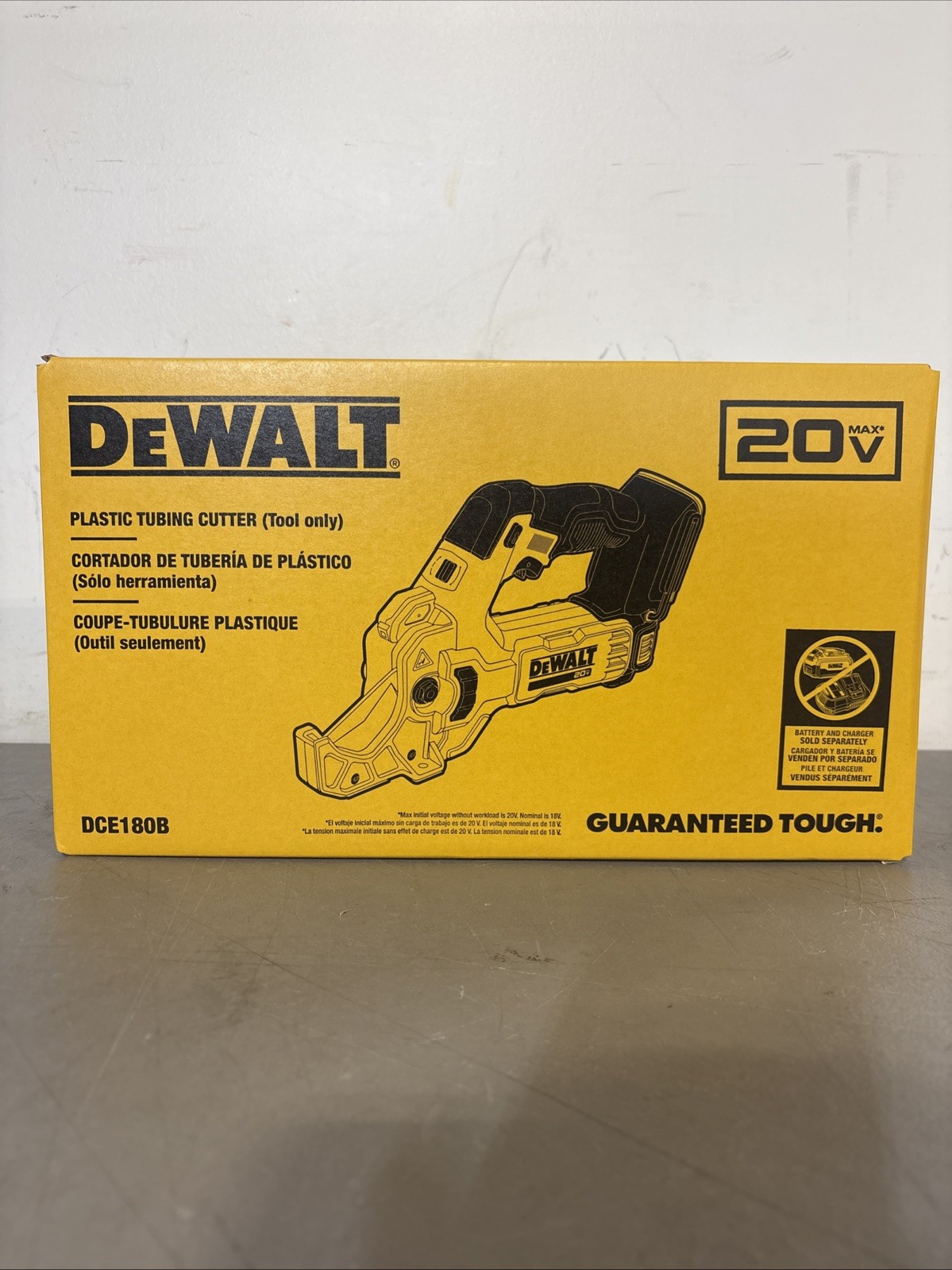DCE180b DEWALT 20V MAX Plastic Tubing Cutter, Tool Only In Box