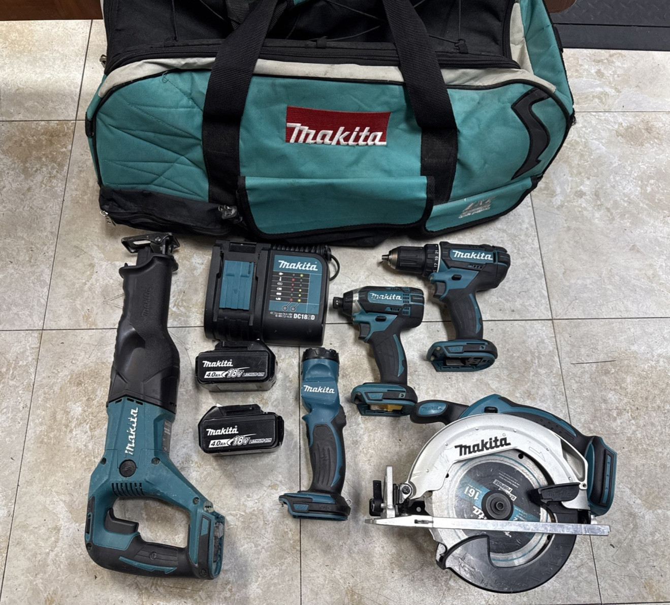 Makita 18V LXT Lithium-Ion Cordless Combo Kit (5-Tool) W/Rolling Tool Bag