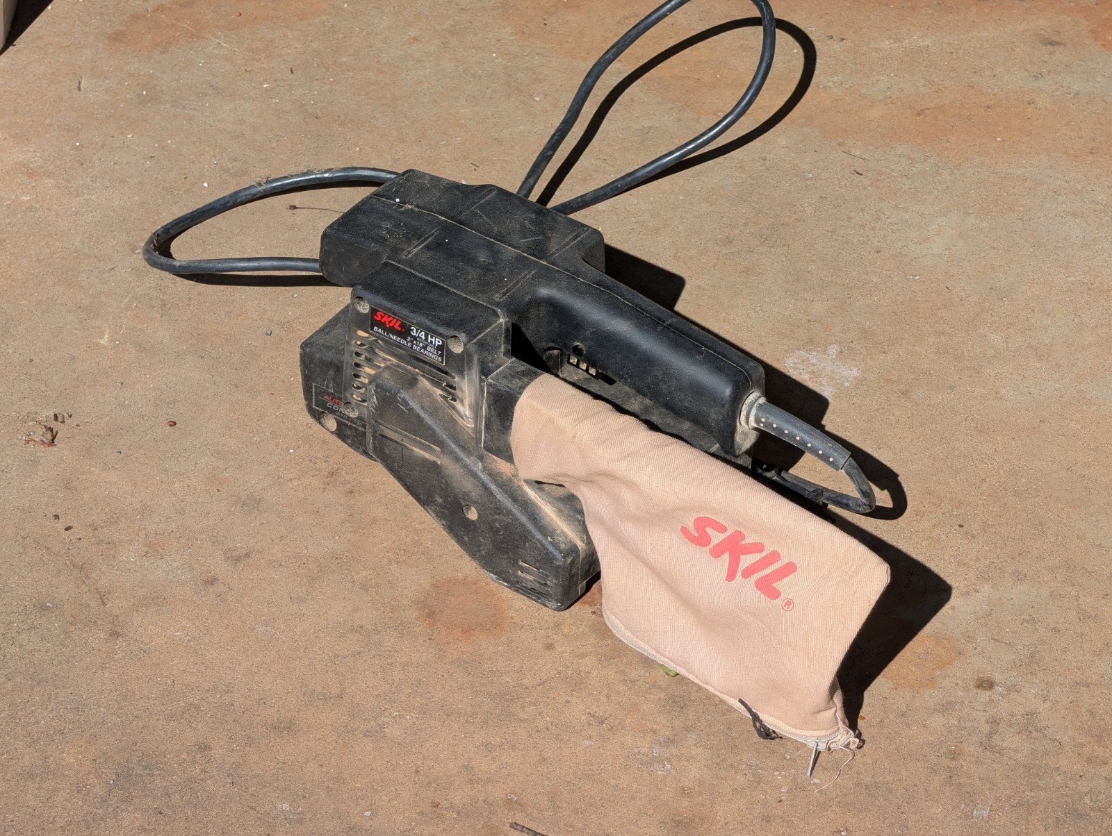 Skil Classic Model 7313 3&Prime;x 18&Prime; Belt Sander Auto Track Control 3/4 HP Corded