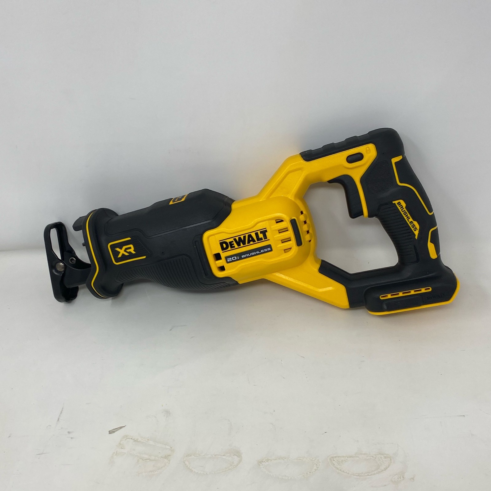 DEWALT 20V MAX XR Brushless Reciprocating Saw DCS382B Yellow/Black