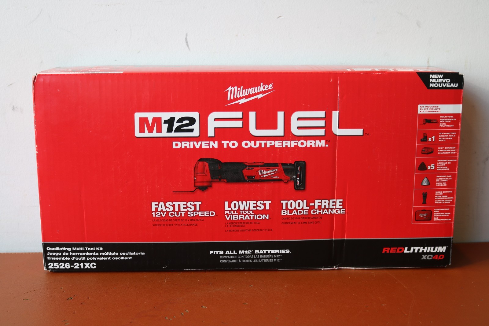 Milwaukee 2526-21XC M12 Fuel Cordless Oscillating Multi-Tool Kit
