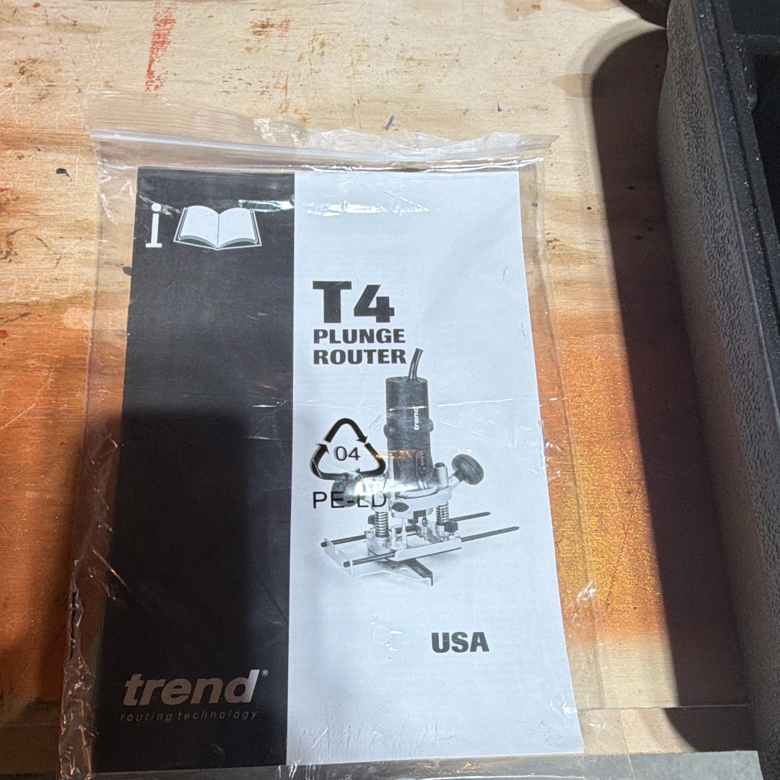 Trend T4 Plunge Router, Corded Electric 110V, Includes Case & Manual