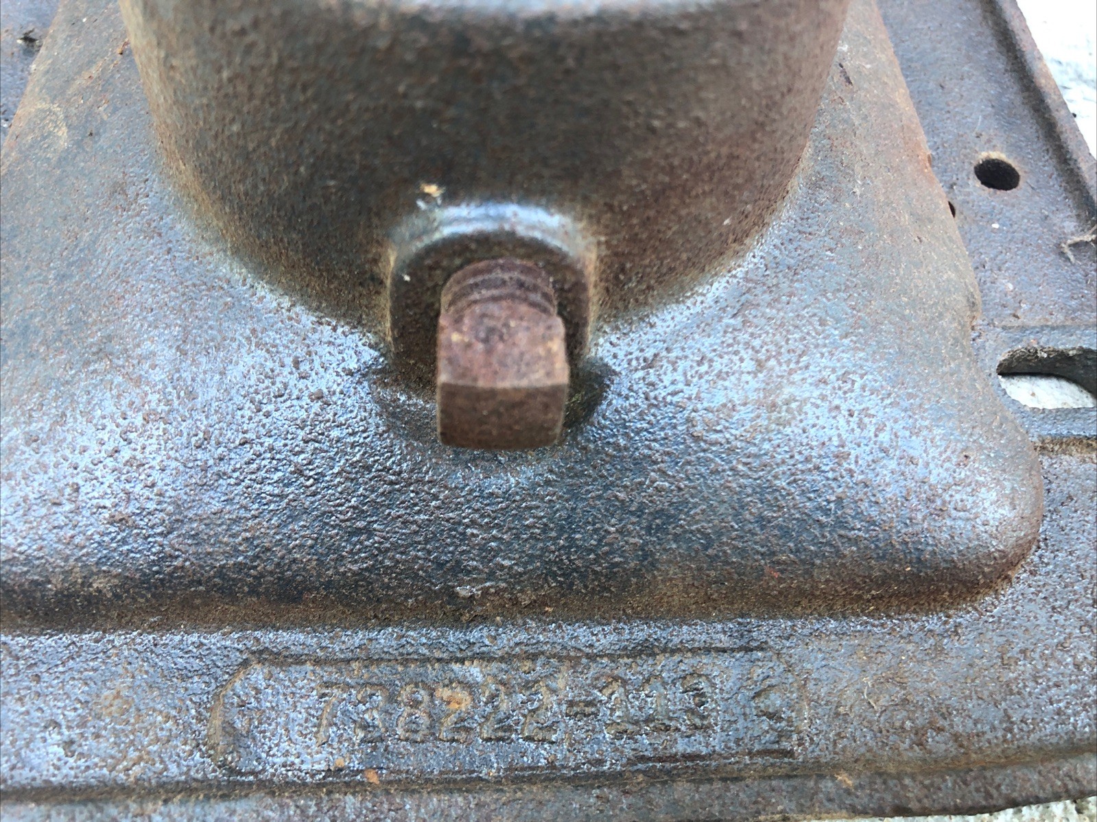 VTG Craftsman Block Bench Grinder Pedestal Stand Base 2-Bolt 38222-103 38221-103