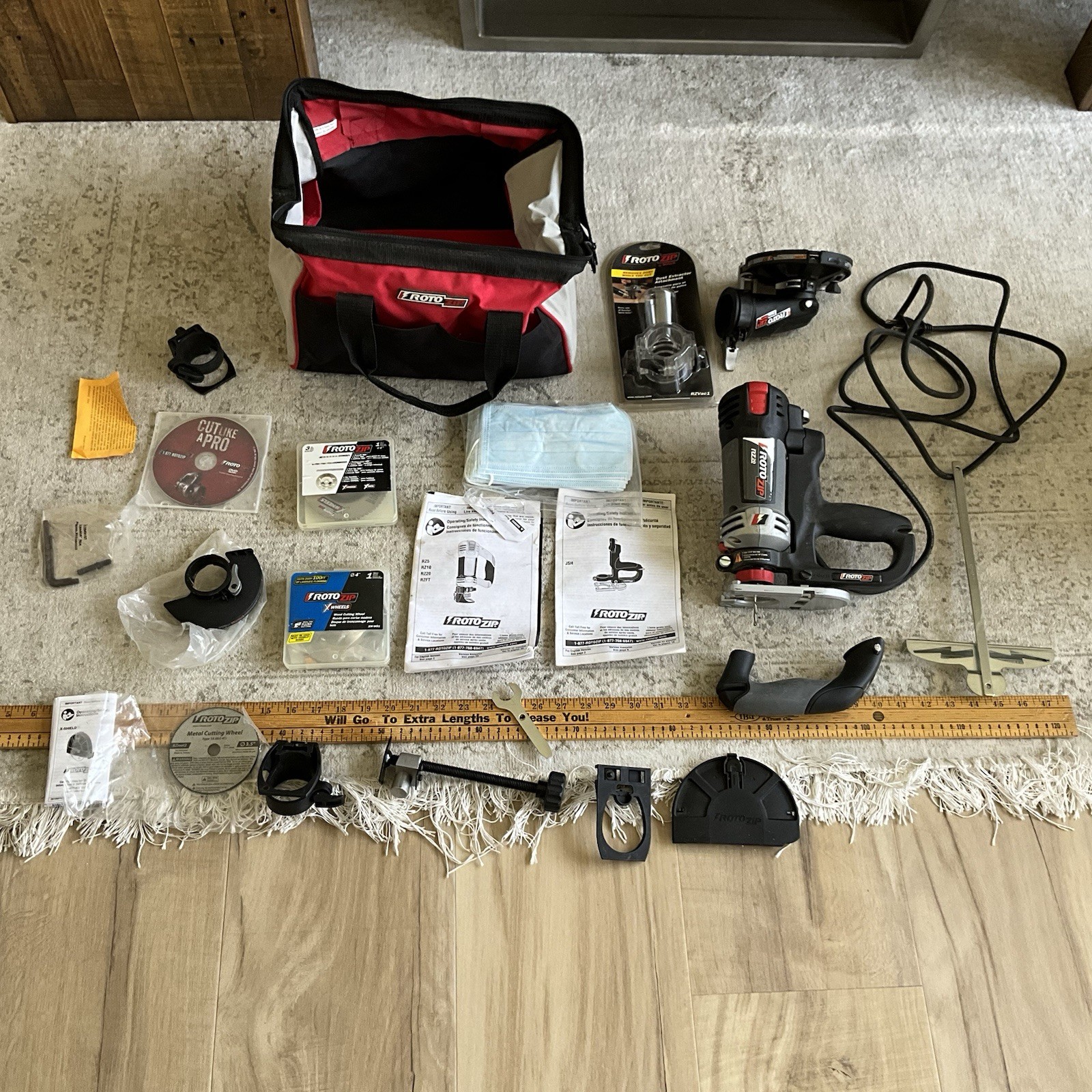RotoZip RZ20 Multi-Tool Kit Corded Electric with Attachments Carry Bag Extras