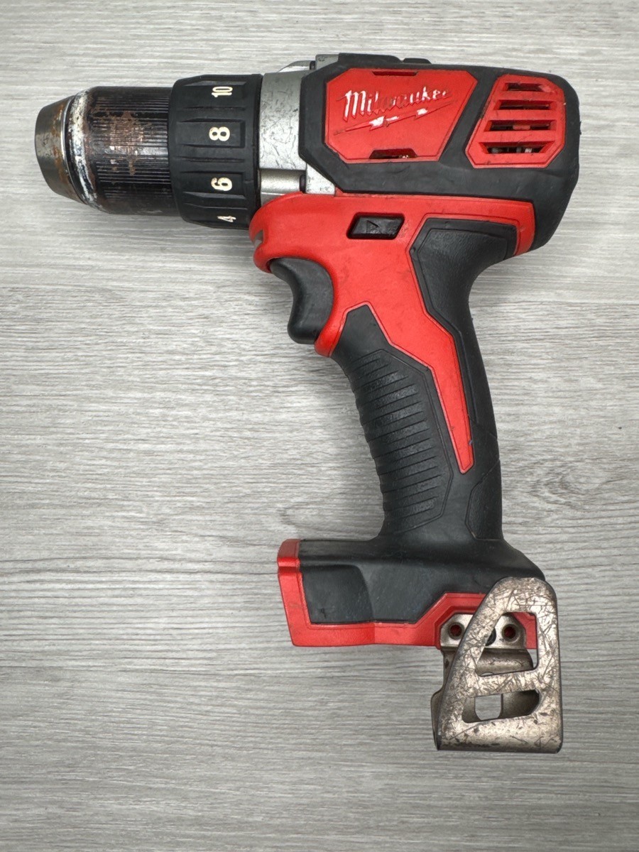 Milwaukee Cordless 18v 1/2&Prime; Drill Driver 2606-20 – Tool Only (A1D030316)