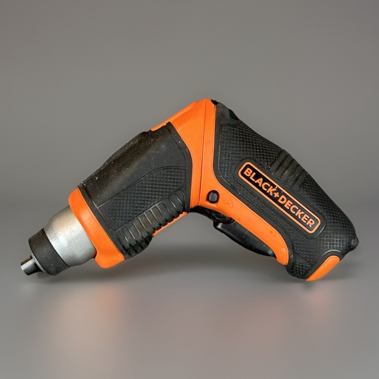 BLACK+DECKER 4V MAX Cordless Pivot Screwdriver (BDCS40BI) Charger Not Included