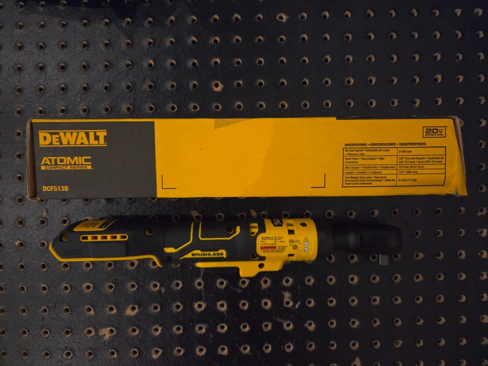 Open Box: DEWALT DCF513B 20V MAX Brushless 3/8 » Ratchet (40-86Z)