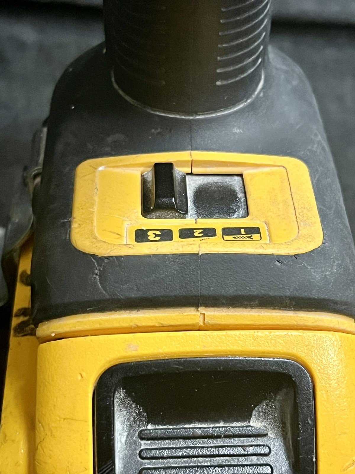 DEWALT 20V MAX XR Impact Driver – DCF887 (Yellow)