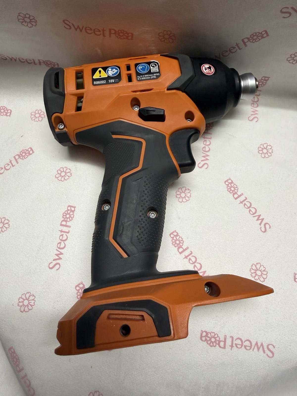 RIDGID R86002B – 18V Lithium-Ion Cordless 1/4-inch Impact Driver (Tool Only)