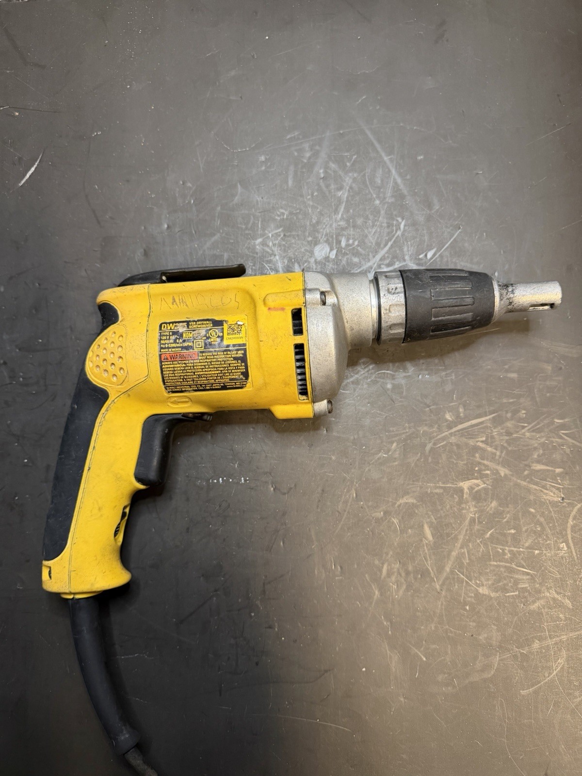 DEWALT DW272 VSR Drywall Screwdriver Corded 120V Variable Speed 0-5300 RPM