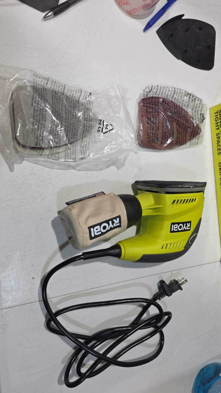 RYOBI Corner Cat Sander, 1.2 Amp Corded 5.5 Inch, CFS1503G Dust Bag & Case