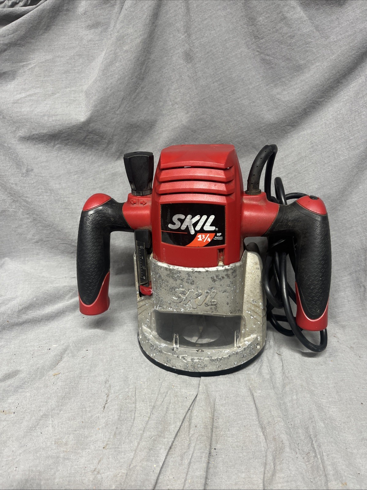 SKIL 1810 1-3/4 HP Corded Router 120V Red, 1/4 in Collet Capacity