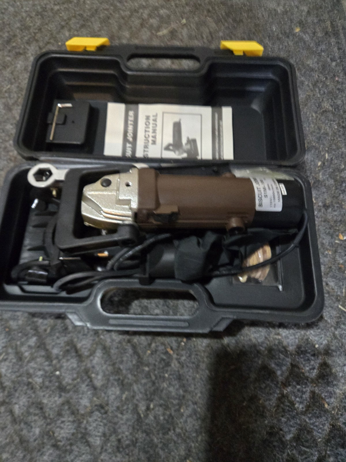 Biscuit jointer Unbranded S1M100 700W, 60Hz, 115volts. Has Hardside Storage Case