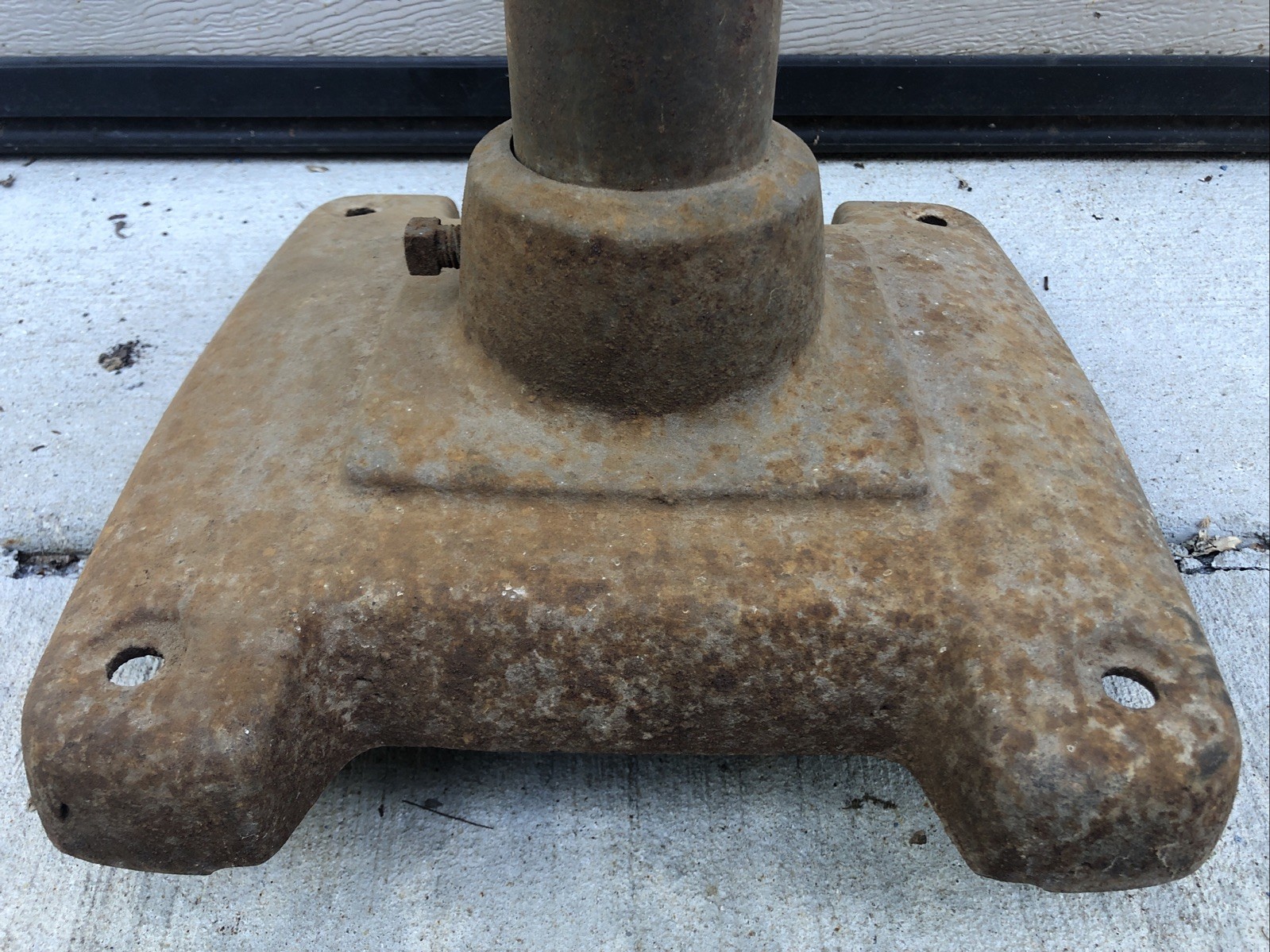 VTG Craftsman Block Bench Grinder Pedestal Stand Base 2-Bolt 38222-103 38221-103
