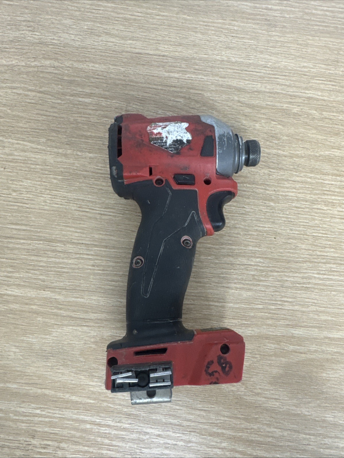 Milwaukee 2853-20 M18 Compact FUEL 1/4&Prime; Hex Impact Driver FOR REPAIR ONLY –