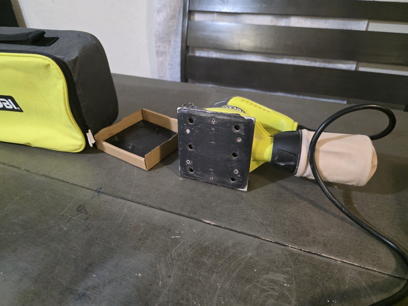 Ryobi RS652DG 5&Prime; Random Orbit Sander – Black/Green
