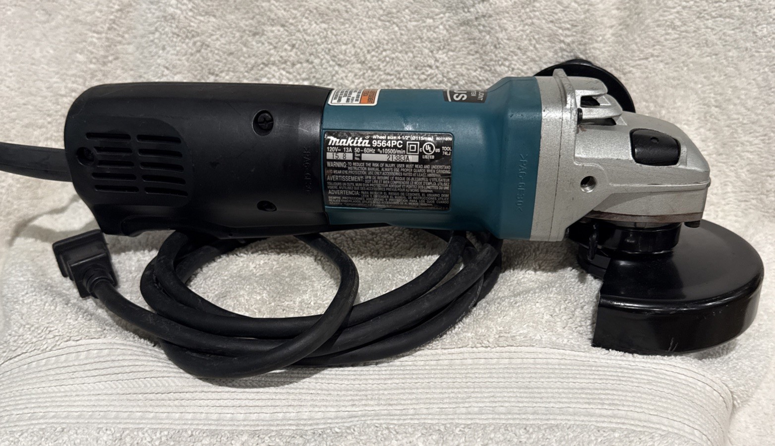 Makita 9564PC 4‑1/2&Prime; SJS High‑Power Paddle Switch Angle Grinder