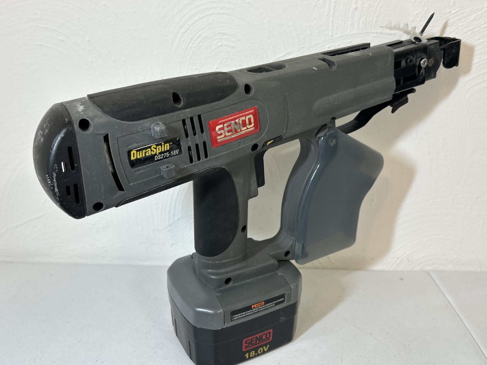 Senco Duraspin DS275-18V Autofeed Screw Gun Set Fastening System With Case