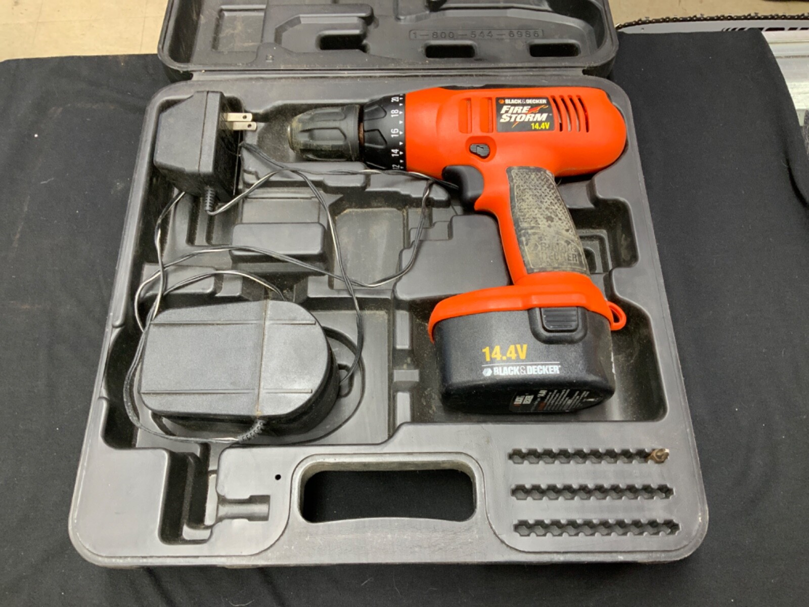 Black & Decker Firestorm CD632 12v Drill/Driver with battery and case