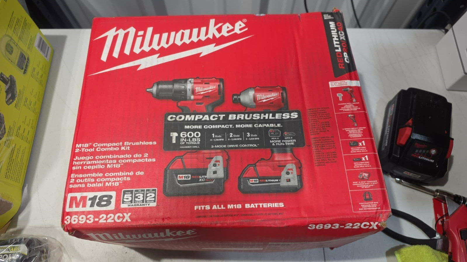 Milwaukee M18 Brushless Compact Hammer Drill/Impact Combo Kit (2-Tool) w/ Bag