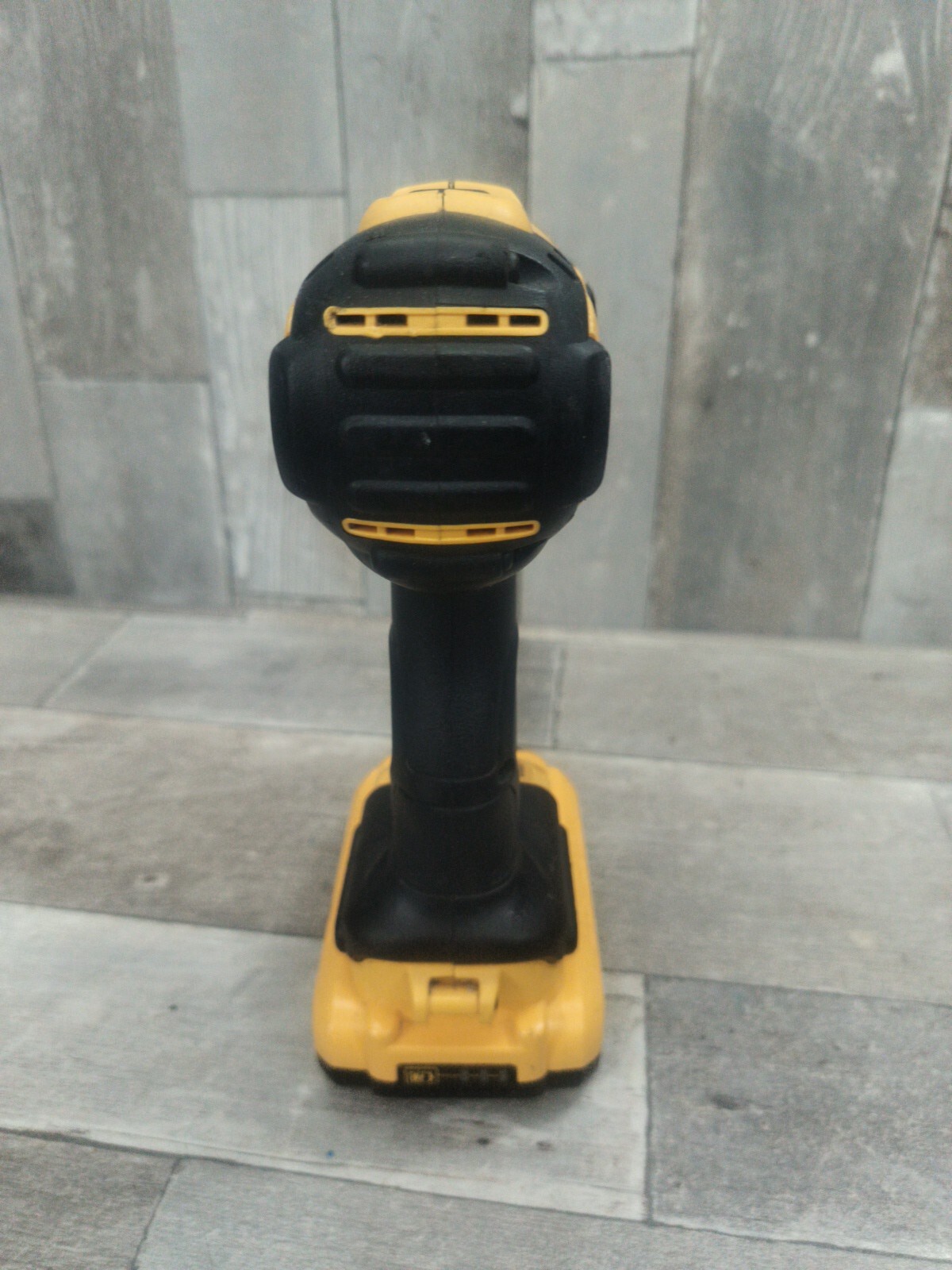 DeWALT DCD780 20V MAX Cordless Compact Drill/Driver + 3Ah Battery