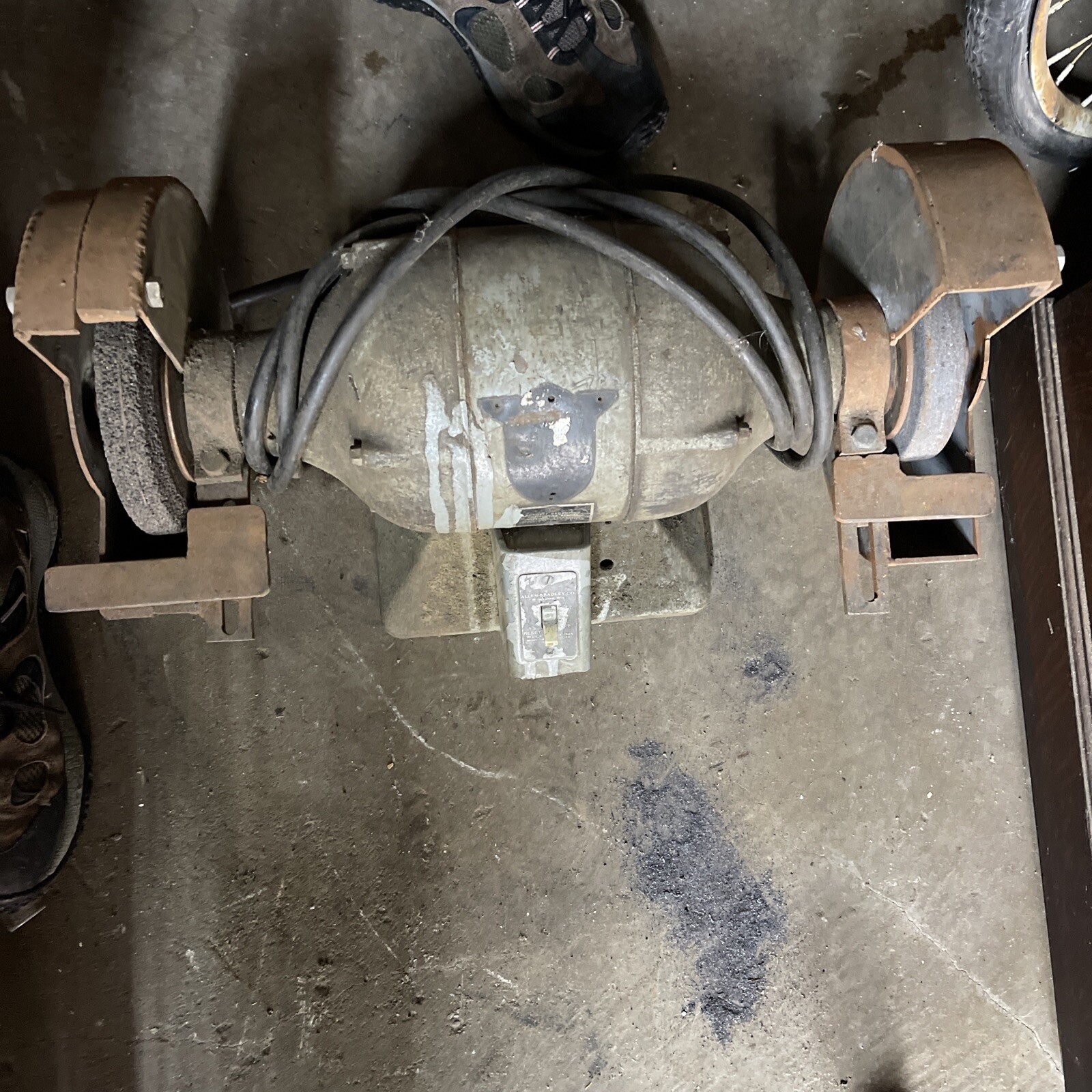 VINTAGE 40s 8&Prime;THE UNITED STATES ELECTRICAL TOOL COMPANY 220 RARE. Not Tested.