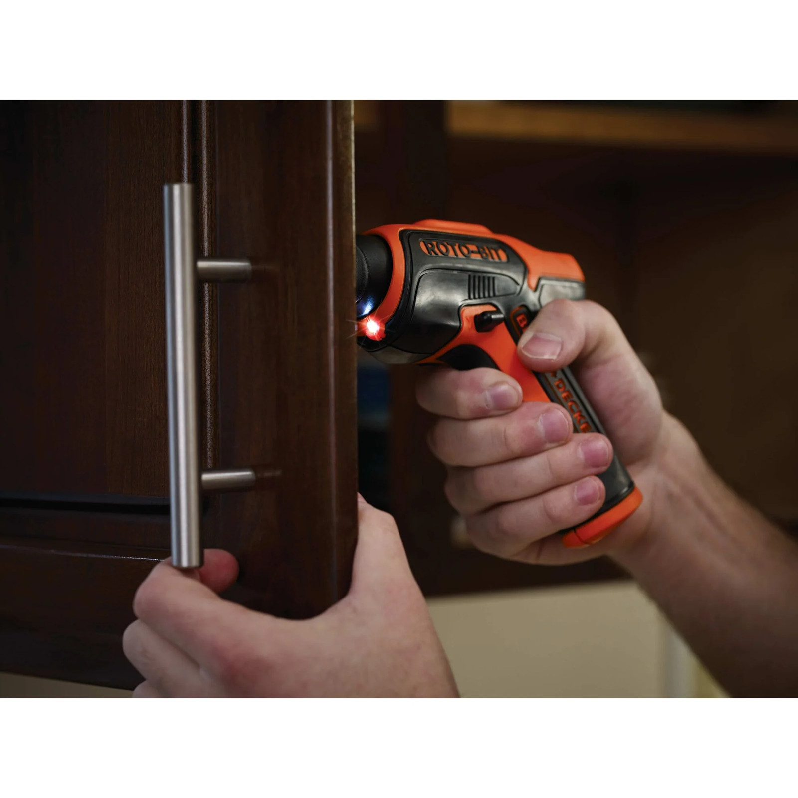 BLACK+DECKER 4V Max Cordless Screwdriver With Bit Storage – BDCS50C