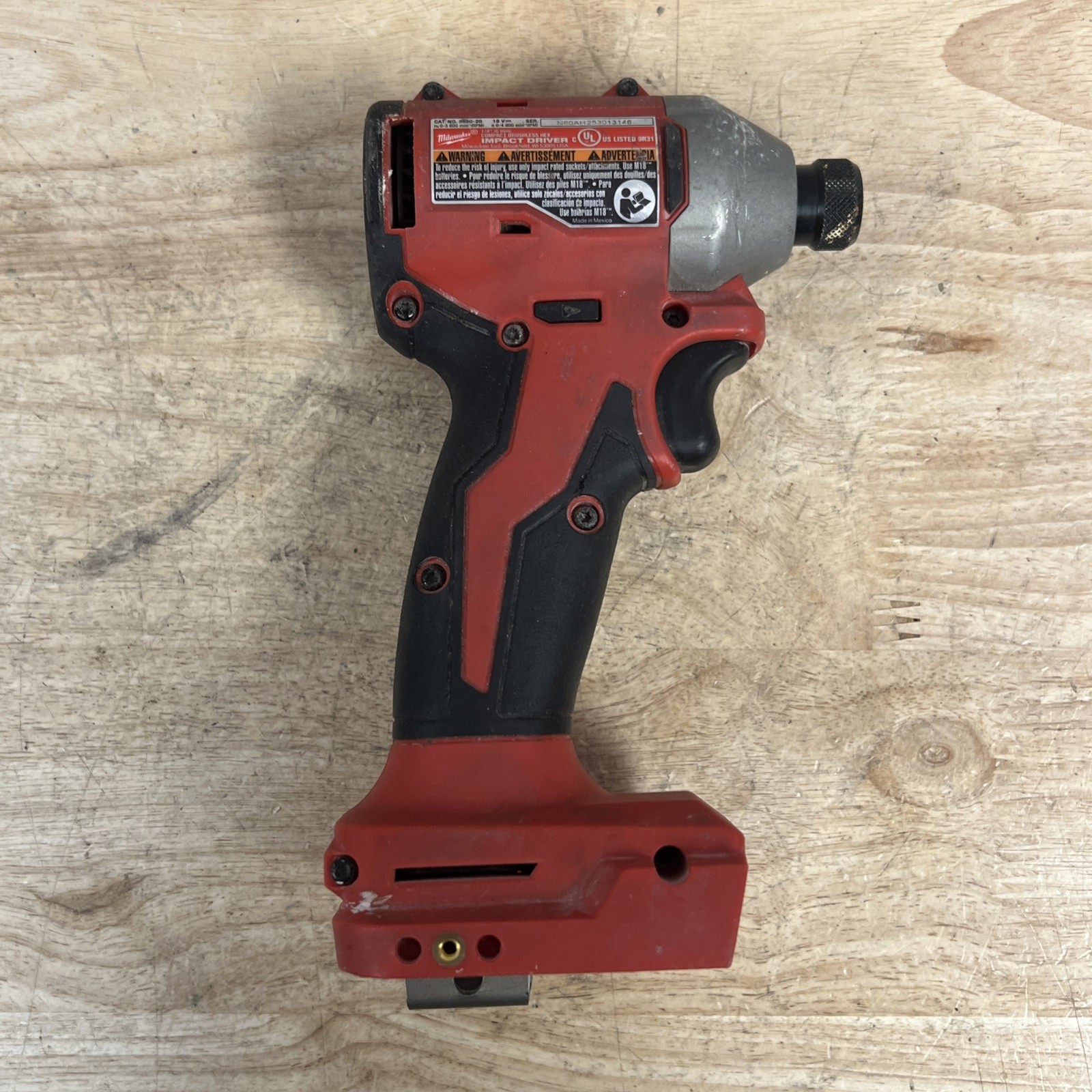 Milwaukee M18 FUEL 18V Brushless Impact Driver – 3650-20 – FOR PARTS OR REPAIR