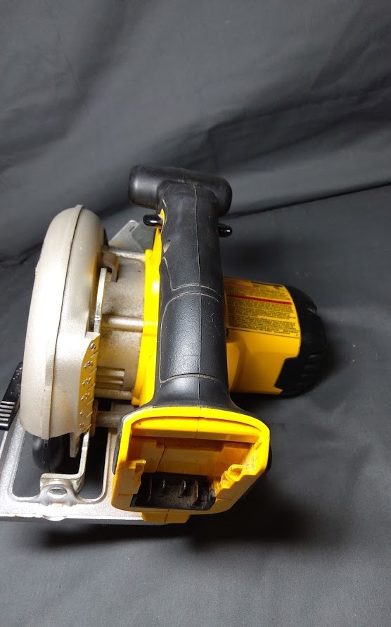 DEWALT DCS393 20V 6-1/2&Prime; Cordless Circular Saw – Tool Only