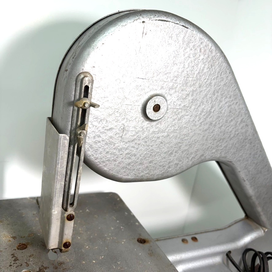 BVI Tote-Saw Model B-240 – Two Speed – 115 Volts – 3 Amps – 60 Cycles – Working