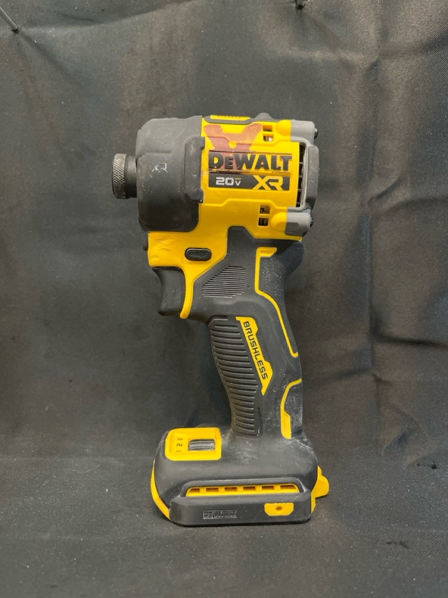 DEWALT ATOMIC QUIET HYDRAULIC 1/4&Prime; HEX IMPACT MODEL DCF870 (H83010298)