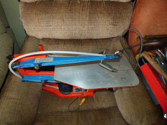HEGNER M18-V 18&Prime; Variable Speed Scroll SAW VERY GOOD