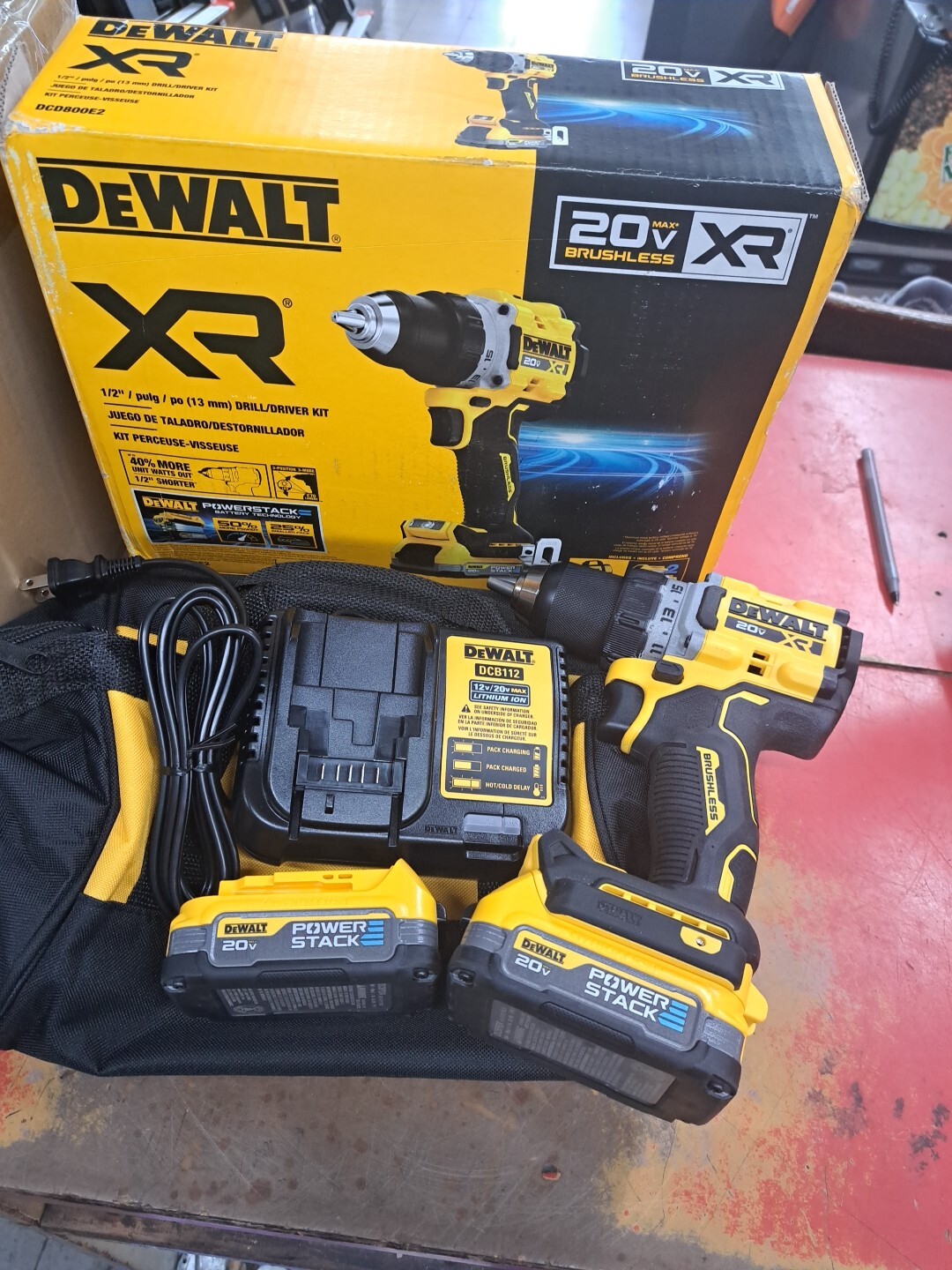 DEWALT Power Drills 1/2&Prime; 20V Lithium-Ion Cordless W/(2) 1.7Ah Batts & Chrg W Bag